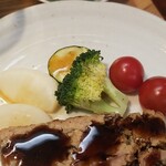 キッチン ブルー グローブ - 備え付け野菜のアップ