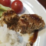 キッチン ブルー グローブ - 真ん中は合鴨？茸？