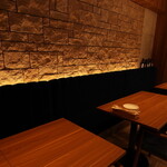 幸せバル KANEL. - ゆったりソファーのテーブル席