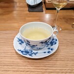 La Stalla - ハーブティーはハーブが採れる時期だけなんですよ