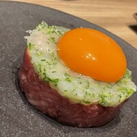 焼肉うしごろ 横浜店 - 富山産白海老と牛肉のユッケ