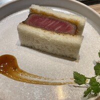 焼肉うしごろ 横浜店 - ヒレカツサンド