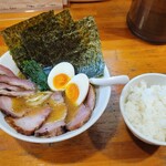 極汁美麺 umami - ビューです