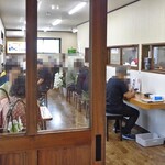 香楽 - テーブル席 ＆ カウンター席