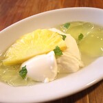 Hachihare - ミントゼリーと台湾パイナップルのパンナコッタ