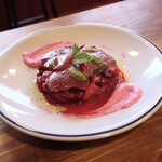 Hachihare - カツオとビーツ 焼茄子のマリネ