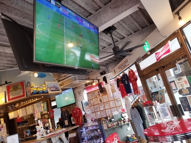 HAWAIIAN SPORTS CAFE BAR PONO MAHINA photo 5