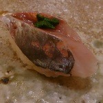 すし家 一柳 - 鯵（2014/2）