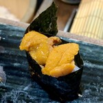 すし富 - ウニ。