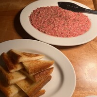 カルネジーオ イースト - 