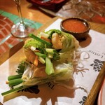 Cafe Lotus - 生春巻きはポーション少なめで小さいのが3本