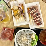 鎌倉小町通屋台 海鮮丼屋台 - 