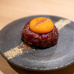 焼肉 黒田 - 炙りユッケ