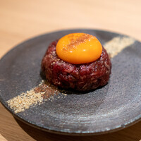 焼肉 黒田 - 炙りユッケ