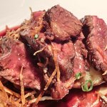 アトリエドアイ - ランチメニュー 2100円 の牛バベットと新ジャガイモのロースト