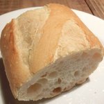 アトリエドアイ - ランチメニュー 2100円 のパン