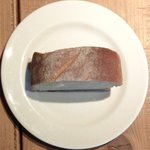 アトリエドアイ - ランチメニュー 2100円 のパン