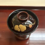 片折 - ミンク鯨のお味噌汁