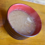 丼ぶり屋 幸丼 - 丼に付属の味噌汁２０２４年６月