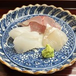 片折 - 刺身
      鯵　あおり烏賊　真子鰈