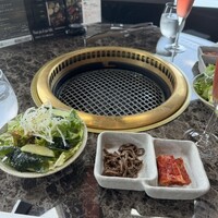 焼肉 飛車角 横浜店 - チョレギサラダ、ナムル、キムチ