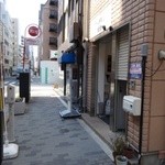 カルダモン食堂 - 店舗入り口