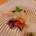 どんつき左 - 貝のお造り盛り合わせ