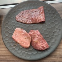 焼肉うしごろ 新宿三丁目店 - 