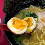 ラーメン 杉田家 - 味玉