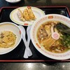餃子の王将 - 中華そばセット全景