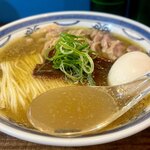 むかん 初台 - 親鶏煮干し塩ラーメン・味玉