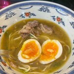 むかん 初台 - 親鶏煮干し塩ラーメン・味玉