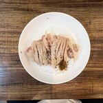 むかん 初台 - アルコールに親鶏丸ごとがついてきた！