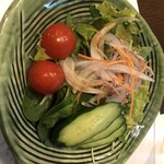 吉亭 - サラダ…新鮮で美味しかったです  Ψ( 'ч' ☆)