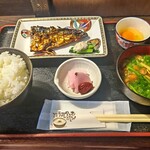 たか丸食堂 - さばミリン定食(700円)に、生卵(100円)をＴＰ。