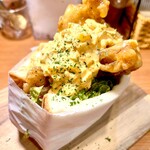 こんなにデカいサンドイッチは反則だ - 