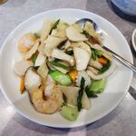 清香園 - エビ・イカ・ホタテと季節野菜の炒め