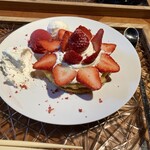 GINZA SORA - いちごのパンケーキ(+料金かかります)