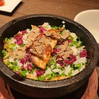 原宿焼肉 KINTAN - フォアグラとトリュフの石焼ビビンバ