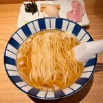 貪瞋癡 - 氷見産煮干しラーメン（提供時）　@1,000