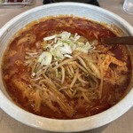 パルパル亭 - ホルモンラーメン950円