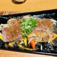山のしずく旬菜家 - 牛ロース鉄板焼き