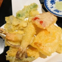 山のしずく旬菜家 - 天ぷら盛り合わせ