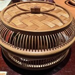 249949168 - 美しい前菜五種の籠　開ける楽しさもあります。