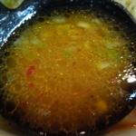 しらたか - とんこつベースに味噌、酸味、辛みを兼ね備えた旨味とコクのあるスープ