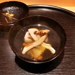 西麻布野口 - あらと松茸のお椀
