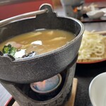 特別名勝兼六園 堤亭 - 横から