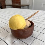 KIKI NATURAL ICECREAM - きまぐれオレンジロード＆凍頂ウーロンミルクティー