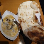 タンドールバル カマル2号 - ナンもおおきい！