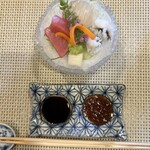 伊万栄 - 見るからに食べても新鮮なお刺身盛り合わせ